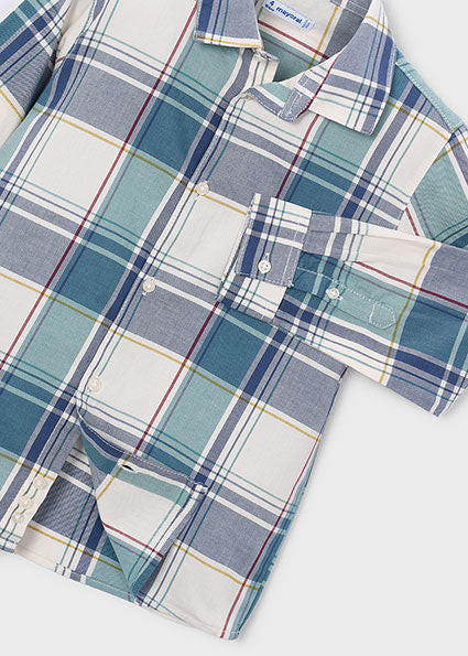 Lake button down