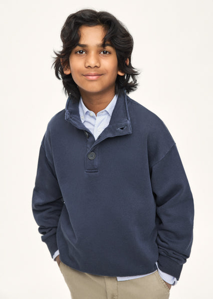Funnel neck pullover